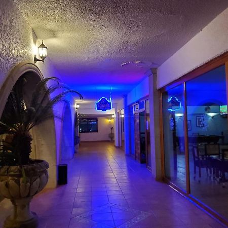 Hotel Mision Santa Maria San Quintin Bagian luar foto