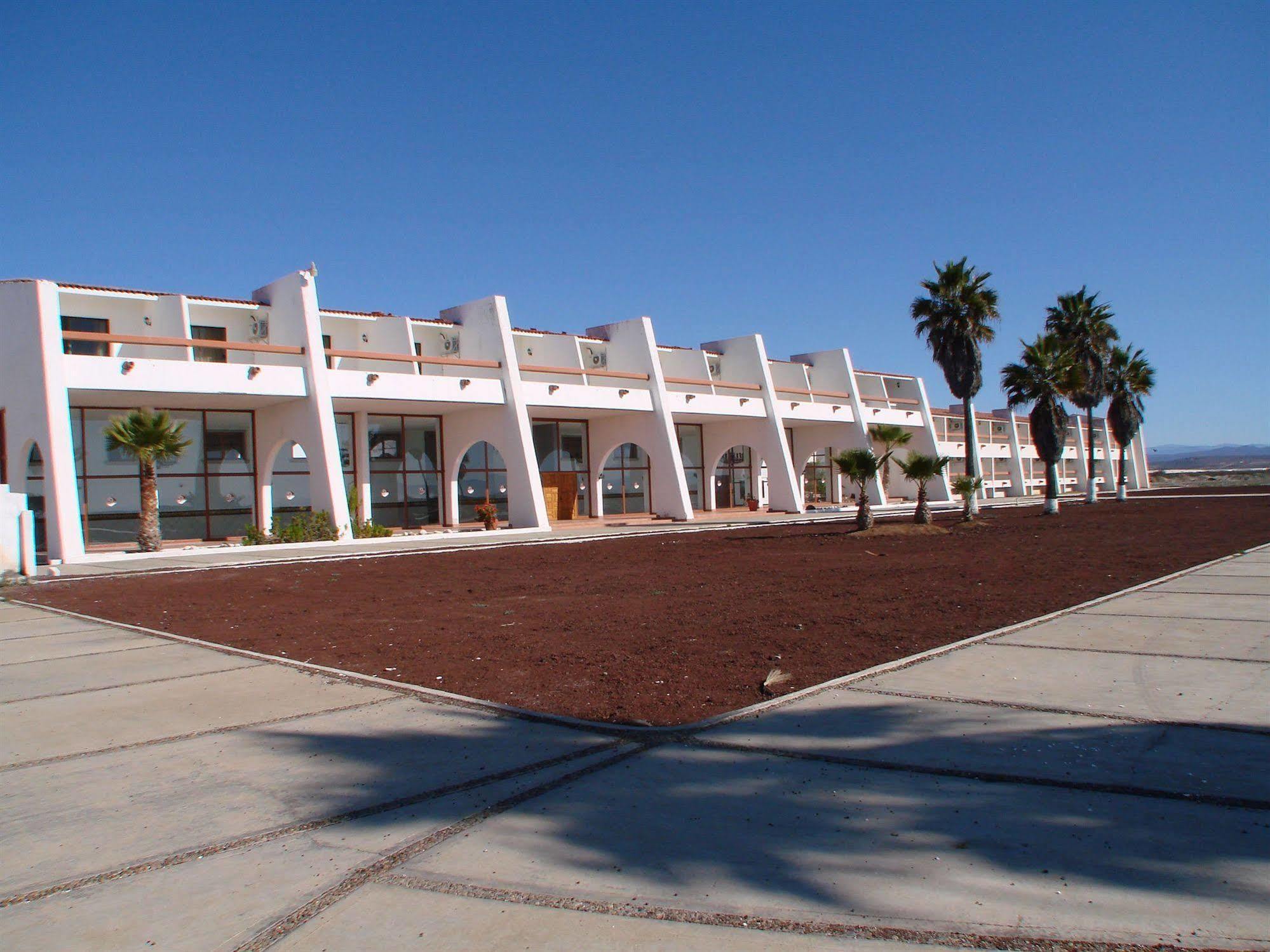 Hotel Mision Santa Maria San Quintin Bagian luar foto