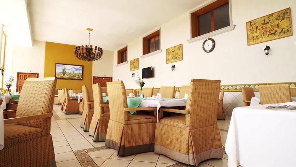 Hotel Mision Santa Maria San Quintin Bagian luar foto